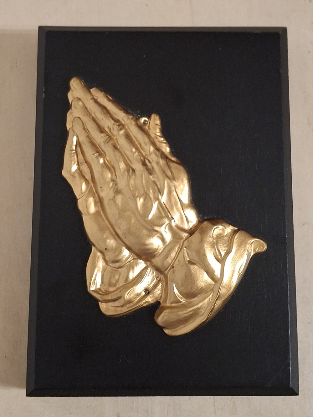 Vintage mid-century Gold-Tone Albrecht Dürer praying hands rasied relief plaque
